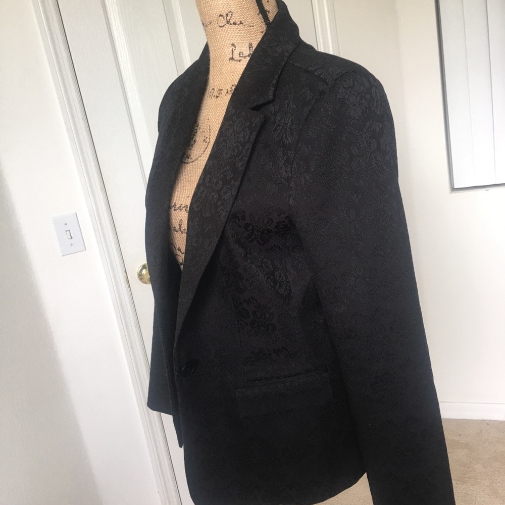 🤑😱😱Saks fifth avenue vest
